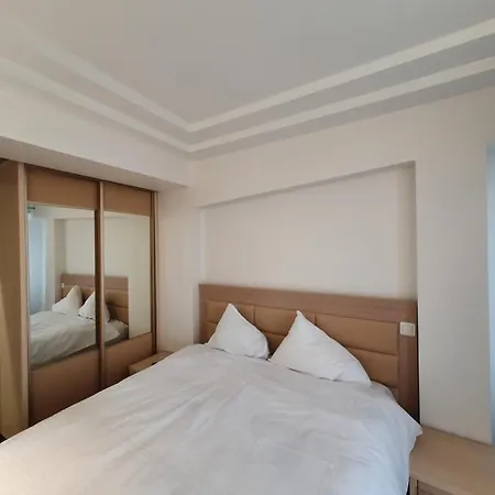 Apartman Apartament In Chirie *